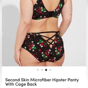 🌸Torrid Second Skin hipster panty with cage back
